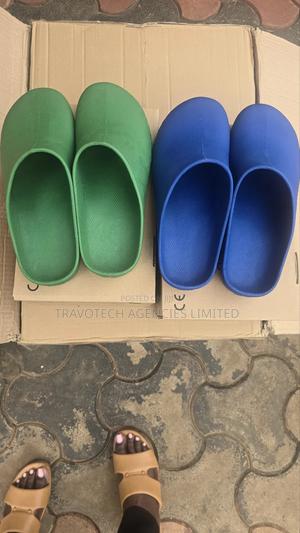 Autoclavable Theater Clogs - thumbnail 2