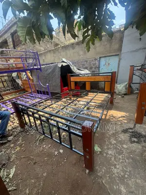 5by6 Metallic Bed