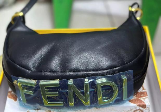 Fendi Shoulder Bag Boxed - thumbnail 3