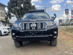 Toyota Land Cruiser Prado 2.7 2019 Matt Black