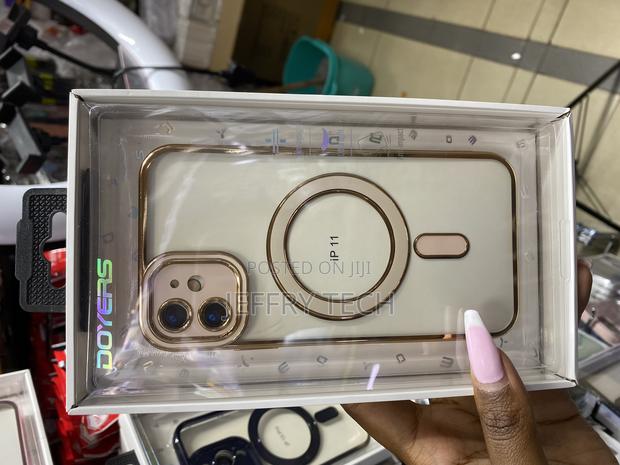 Bliss Compatible With iPhone 11 Magnetic Clear Case,Luxury Plating - main view