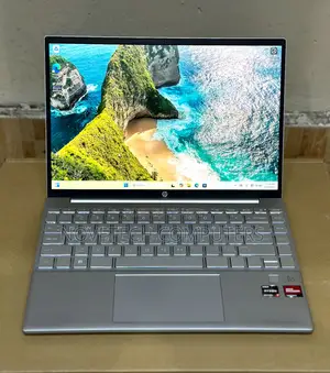 Laptop HP Pavilion 13 8GB AMD Ryzen 7 HDD+SSD 512GB
