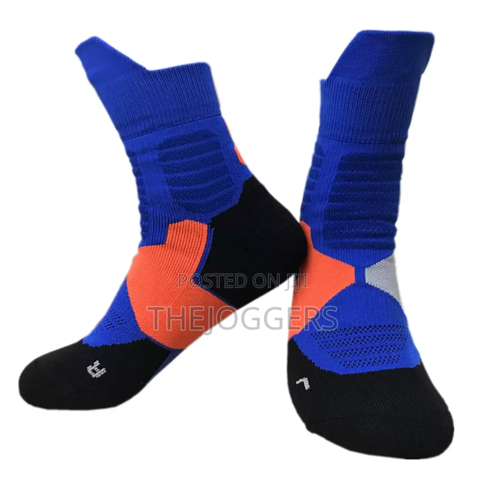 Sweat-Absorbing and Breathable Sports Socks Mid-Calf Basketball Socks