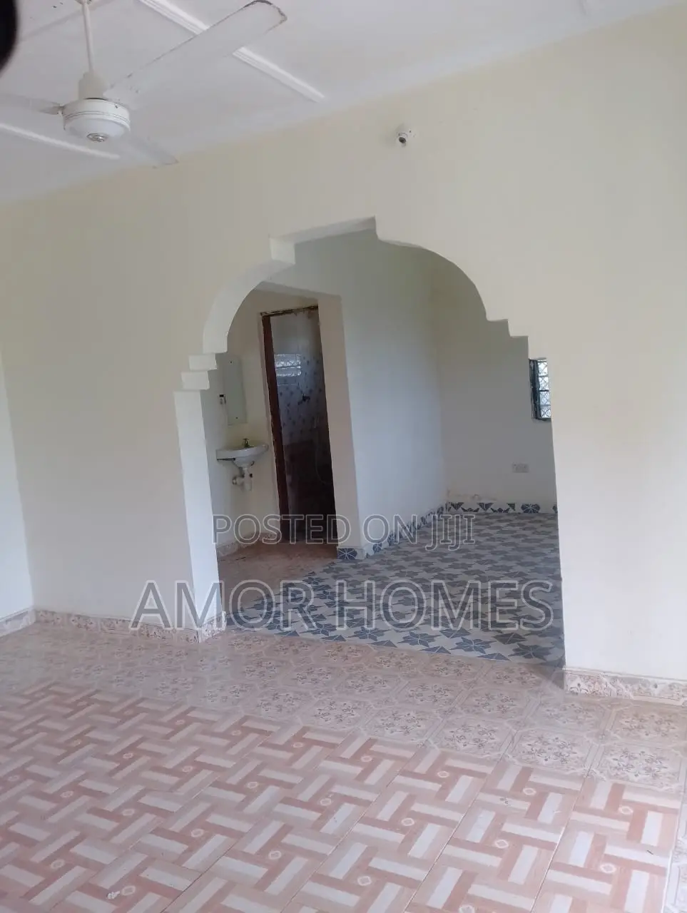 3bdrm Apartment in Barawa, Utange for rent