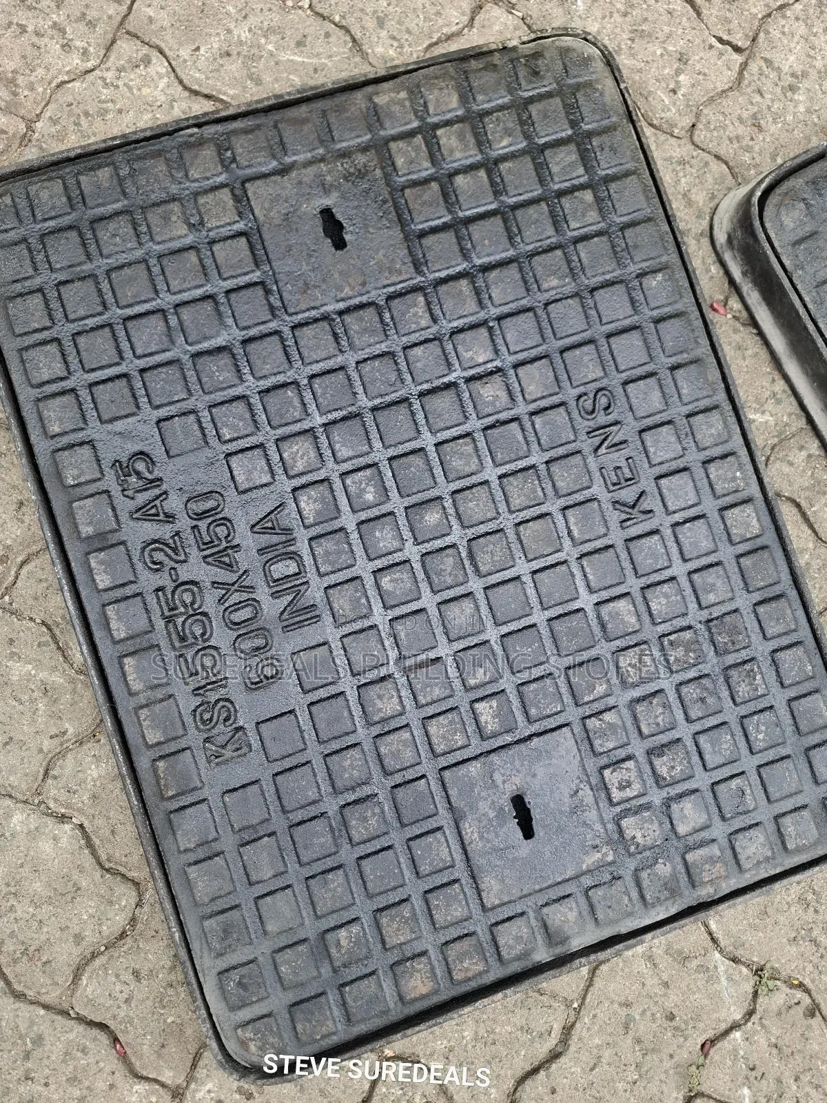Cast Iron Manhole Cover "Ks1555-2 A15"