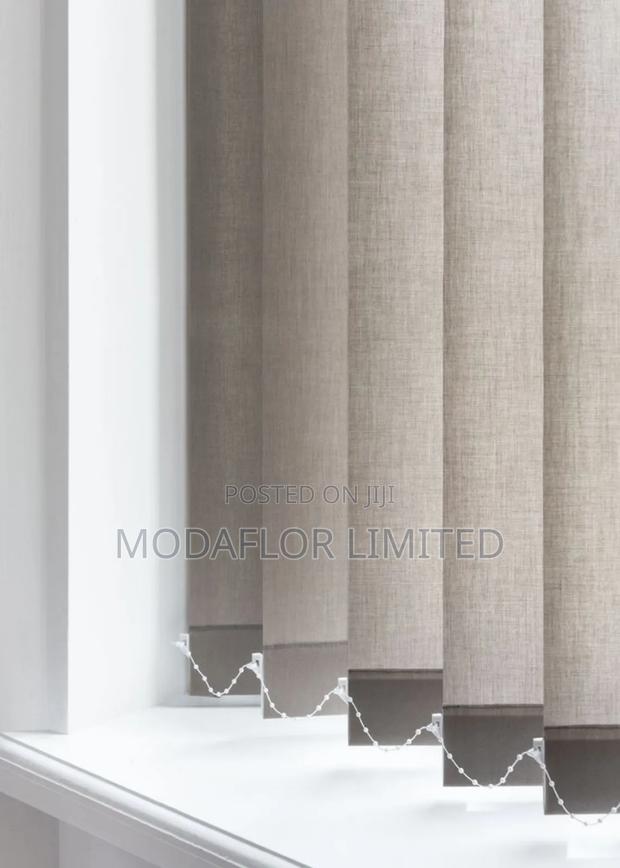 Vertical Blinds – Smooth Functional - main view