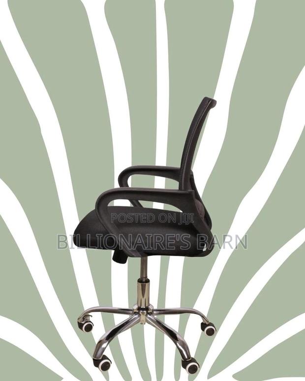 Sleek Secretarial Mesh Office Chair — Back Support For Long Hours - main view