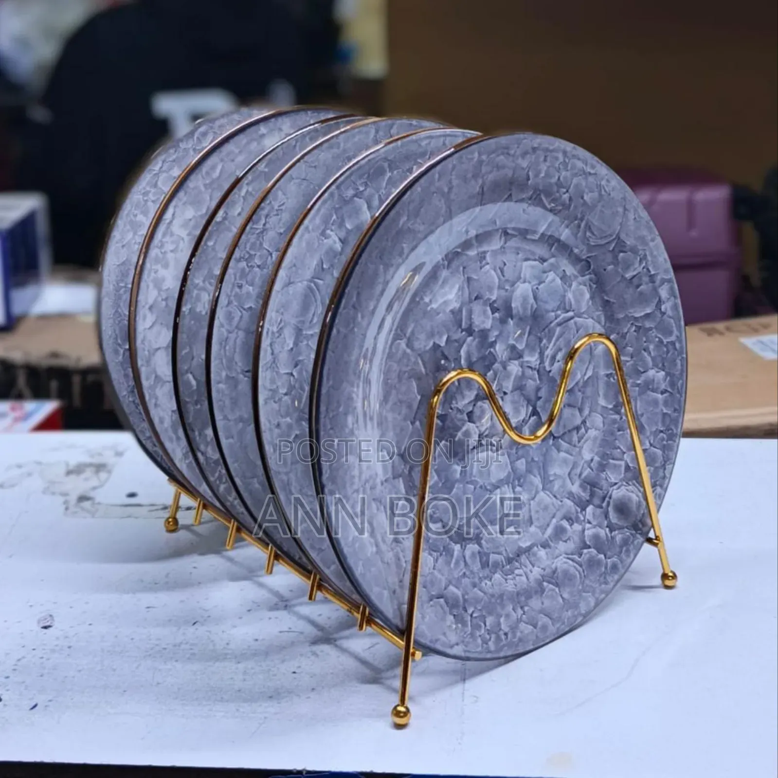 6pcs Ceramic Plates 
Available