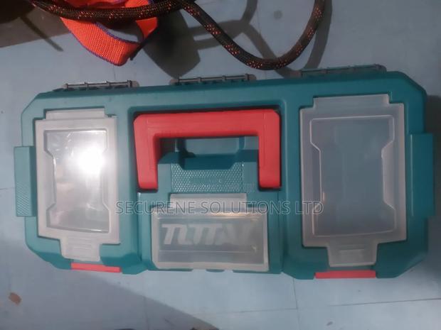 Total Empty 17" Tool Box - thumbnail 2