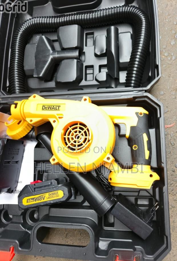 Dewalt 48v Cordless Air Blower With 2 Batteries