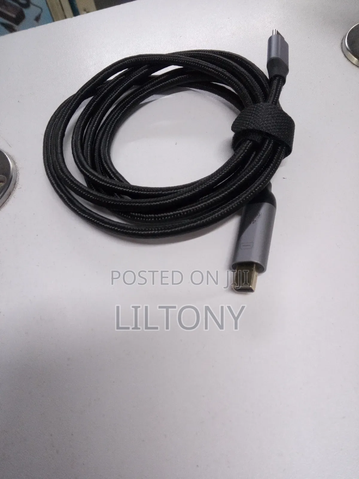 Type C to Thuderbolt Cable