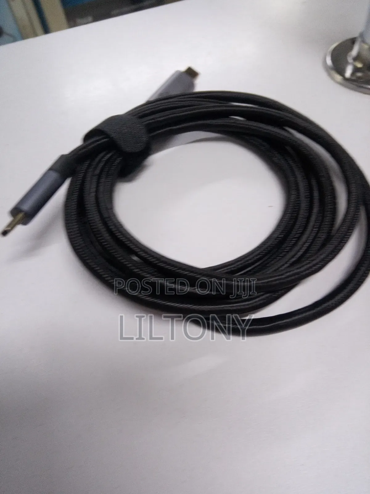 Type C to Thuderbolt Cable