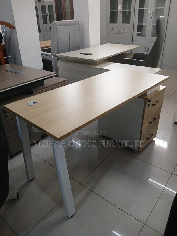 Light Wood White Finish With Secure Storage Advanced Desk - thumbnail 6