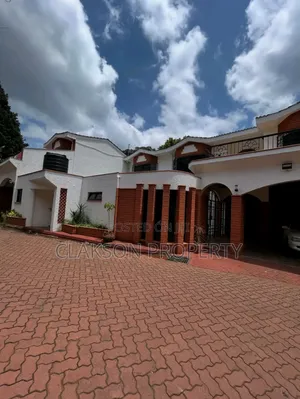 4bdrm Townhouse / Terrace in Lavington, Kilimani for rent
