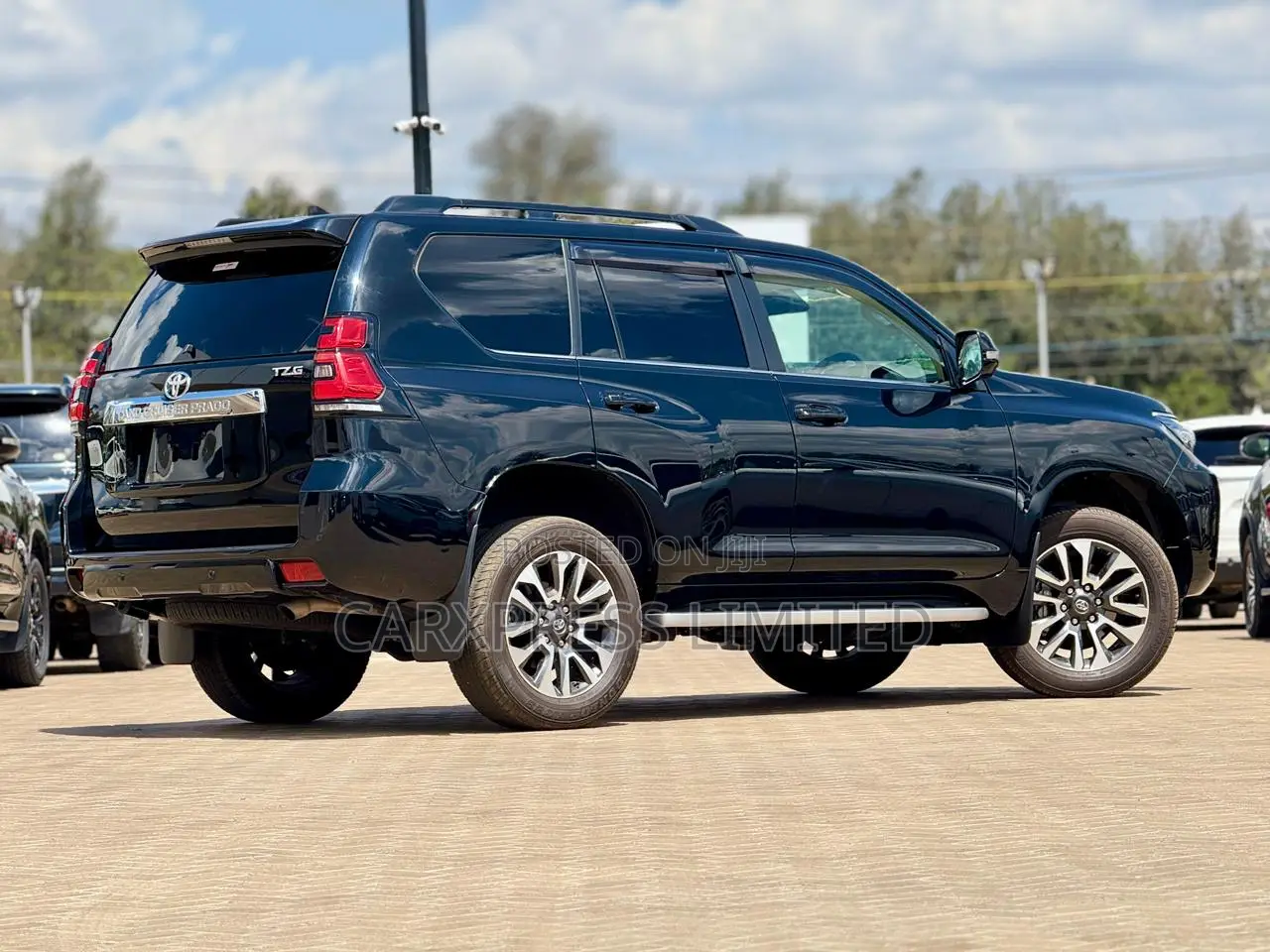 Toyota Land Cruiser Prado 2.8 2023 Black