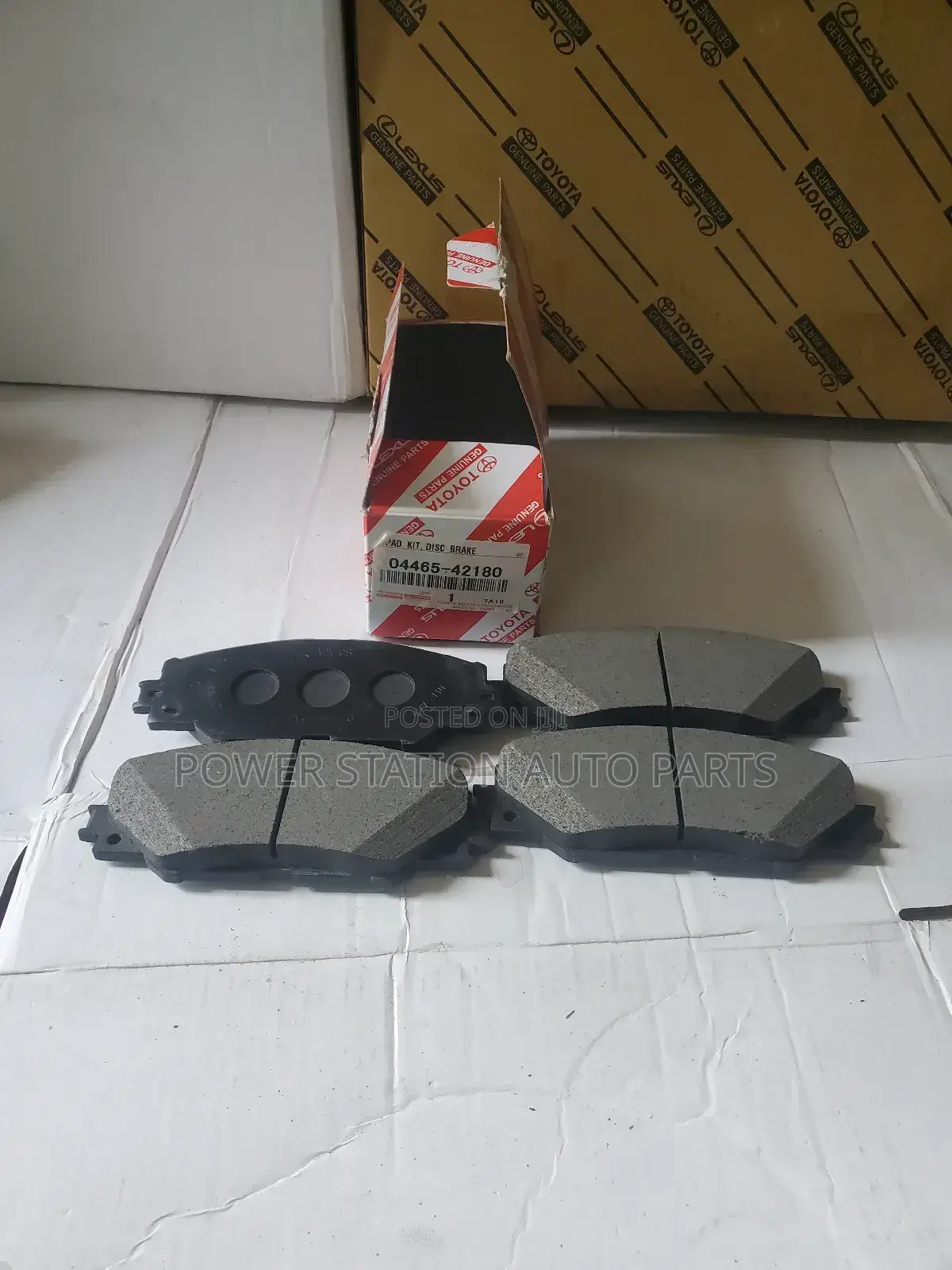Brake Pads Front Toyota Vangurd