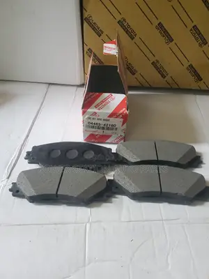 Brake Pads Front Toyota Vangurd