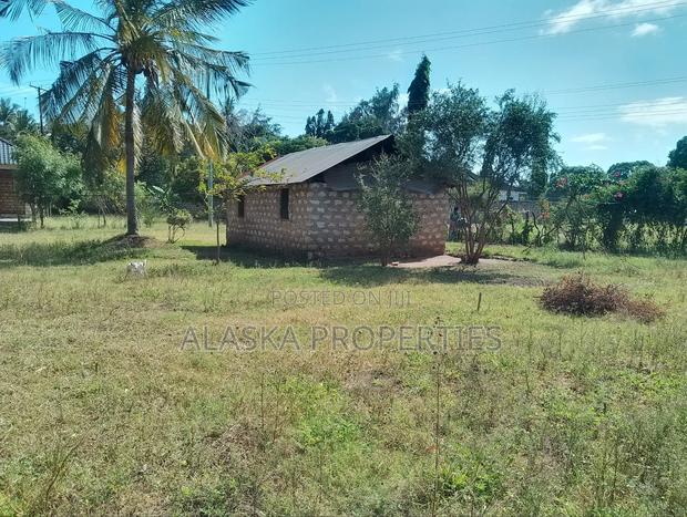 60by100 Prime Plot for Sale in Utange Zimilati - thumbnail 6