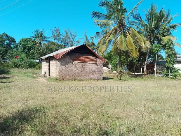 60by100 Prime Plot for Sale in Utange Zimilati - thumbnail 8