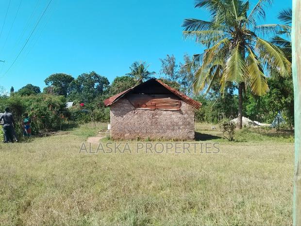 60by100 Prime Plot for Sale in Utange Zimilati - thumbnail 11