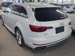 Audi A4 2.0T Premium AWD quattro 2018 White