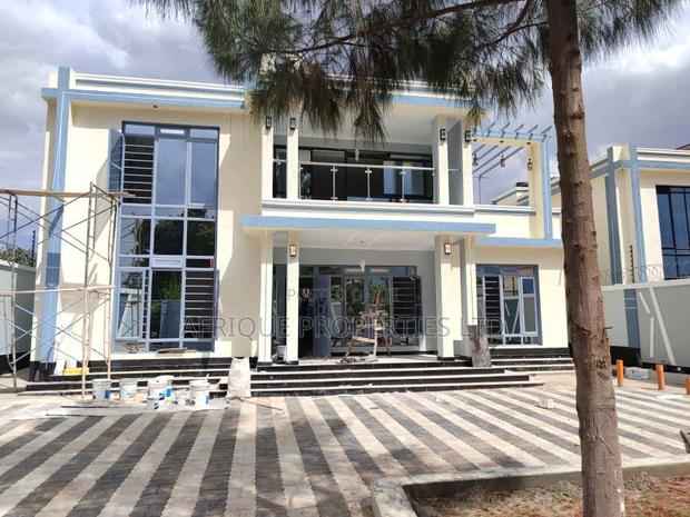 4bdrm Mansion in Ruiru for sale