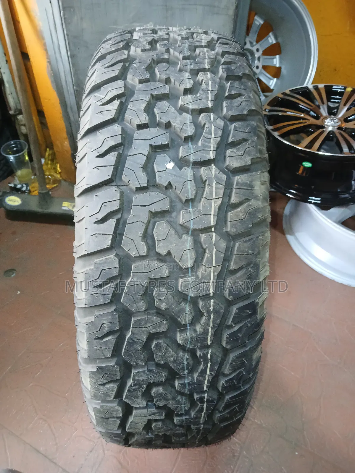 LCH Tyre 265/65r17at