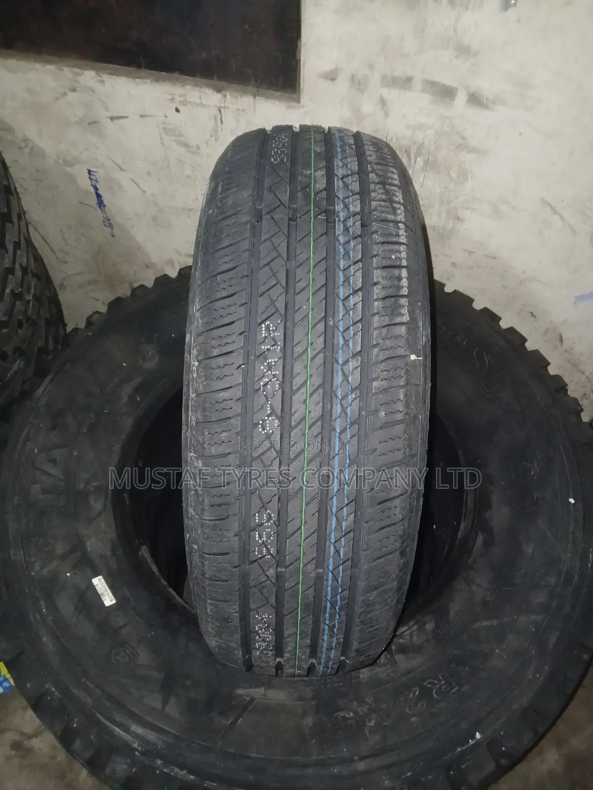 Comforser 225/65r17 Cf2000