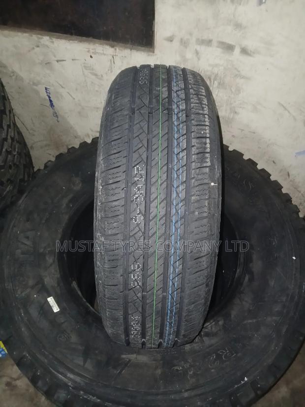 Comforser 225/65r17 Cf2000