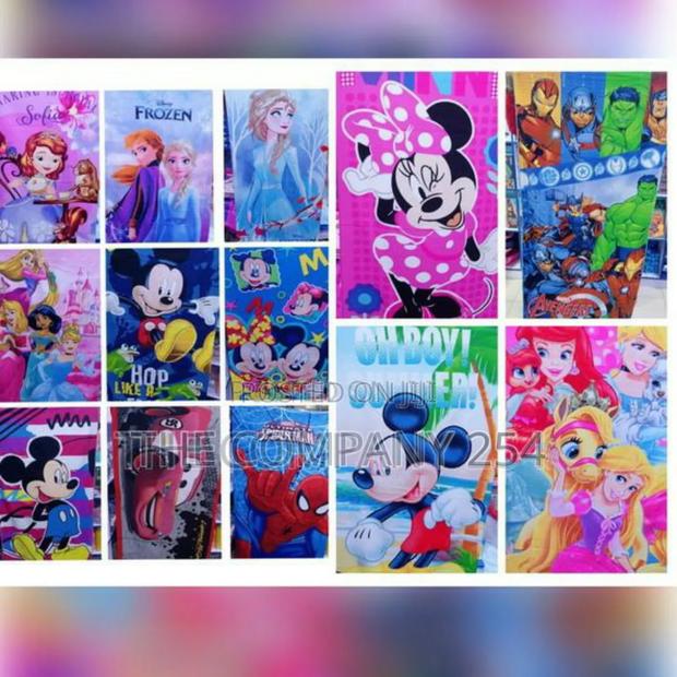 Cartoon Themed Swimming Home Use Towel - thumbnail 3