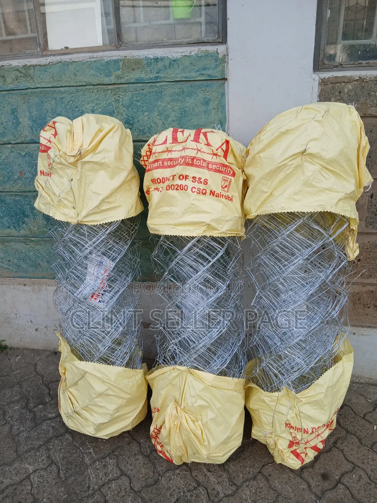 Wire / Link Fence / Chain Link