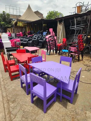 5 Set Kindergarten Chairs And Table Set