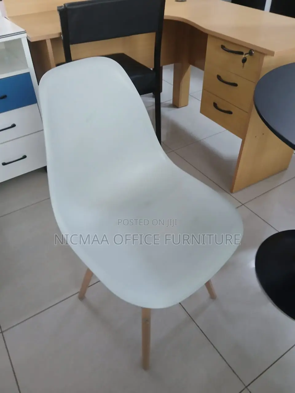 Modern Scandi-Style Chair