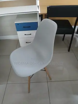 Modern Scandi-Style Chair