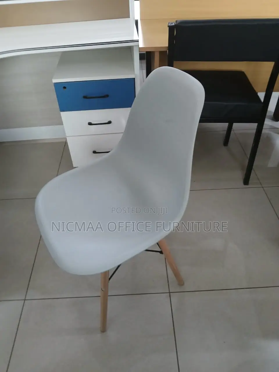 Modern Scandi-Style Chair