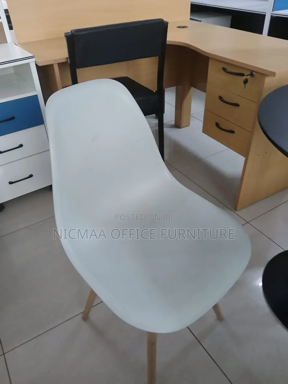 Modern Scandi-Style Chair