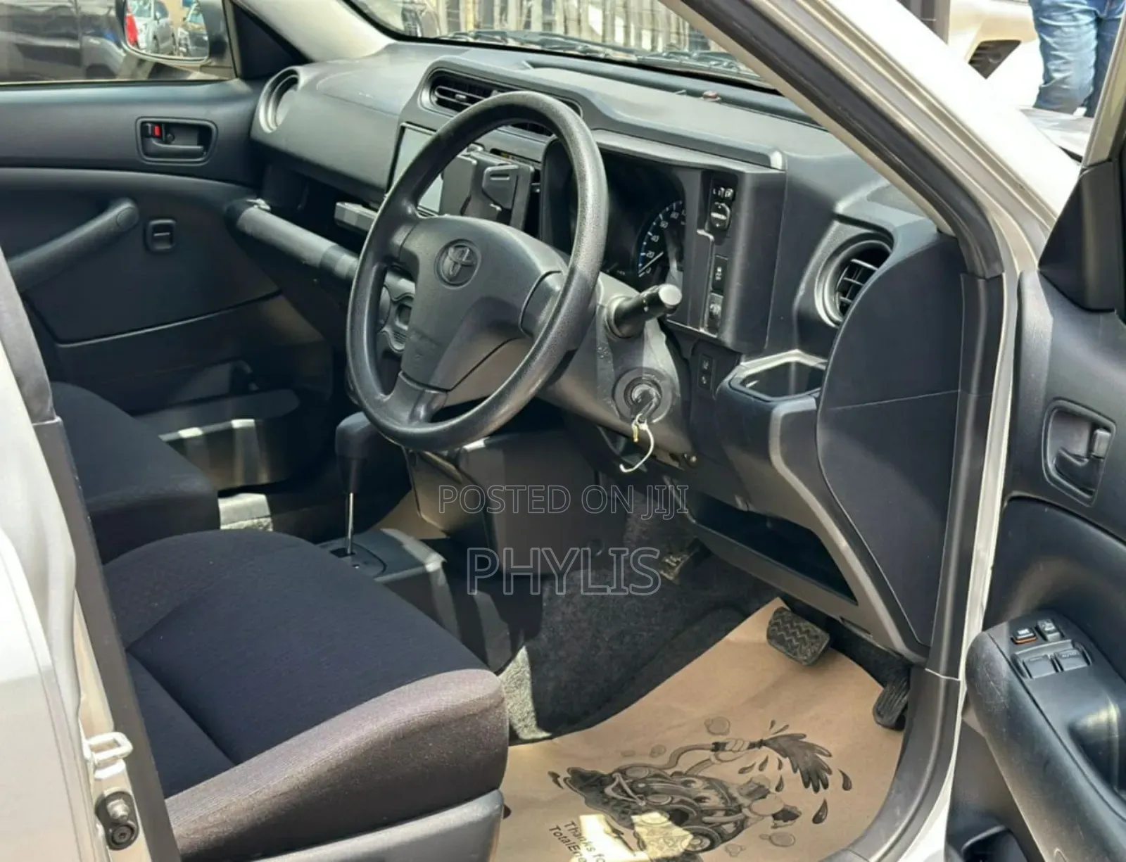 Toyota Probox 1.3 DX 2WD 2018 Silver