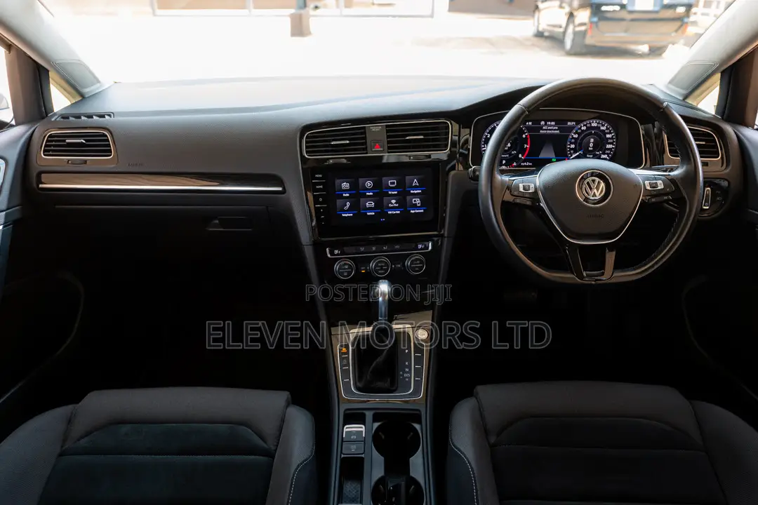 Volkswagen Golf SportWagen 2018 White