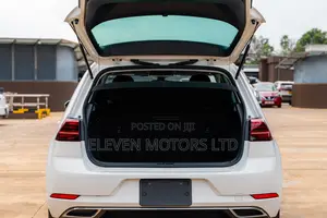 Volkswagen Golf SportWagen 2018 White