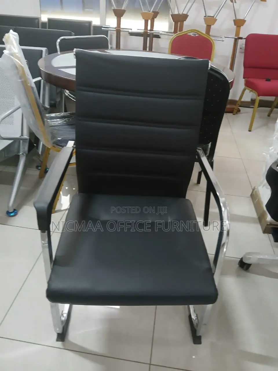 Sleek Comfort Meets Professional Style Visitor Seat