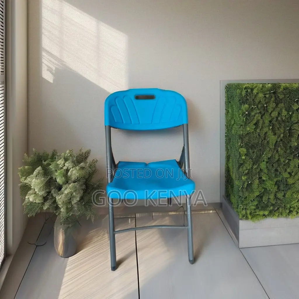 Outdoor Chair; Stackable Foldable Plastic Seating for Outdoors