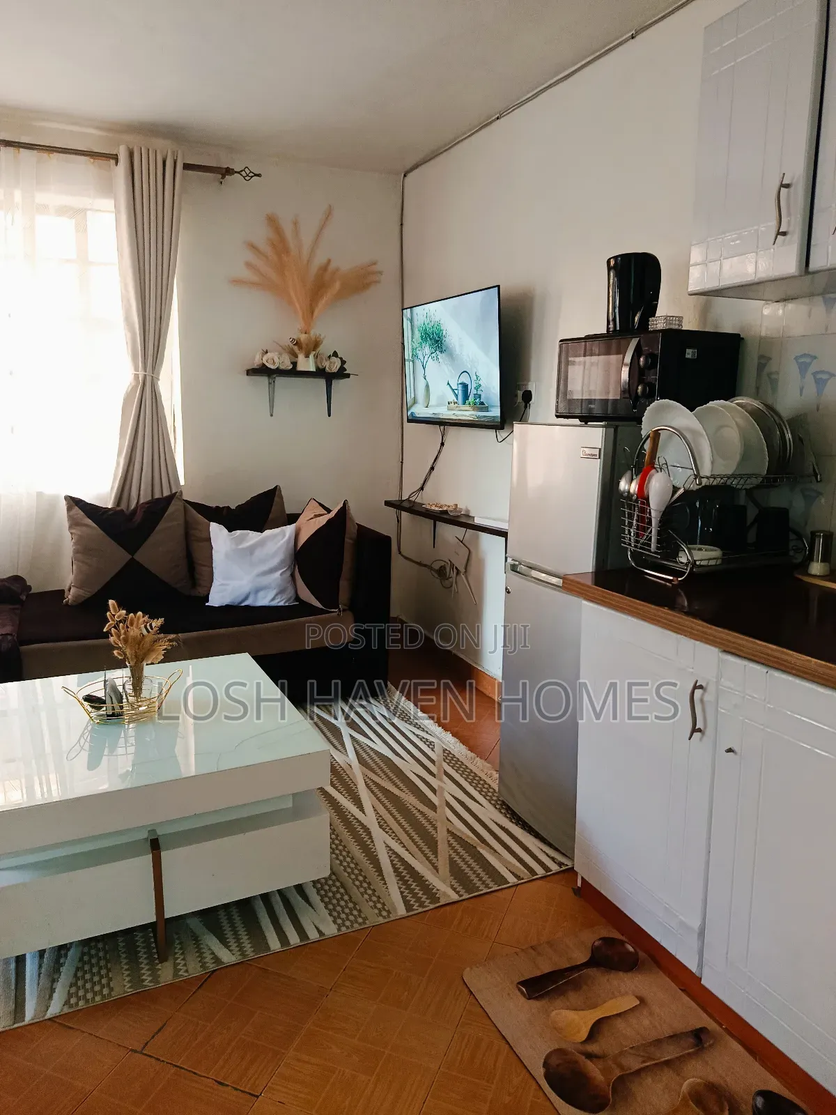 Affordable Spacious Airbnb Near TRM Drive Roysambu