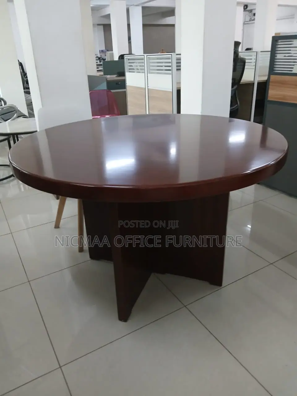 Executive Finish for Collaborative Spaces Round Table