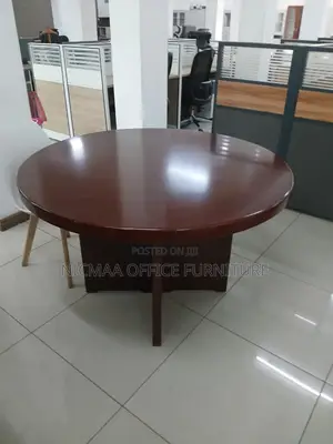 Executive Finish for Collaborative Spaces Round Table