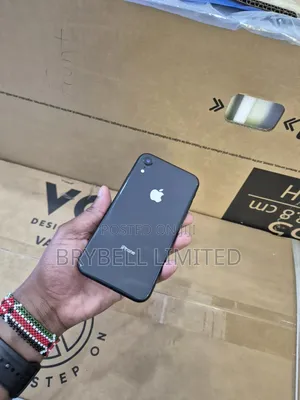 Apple XR 64 GB Black