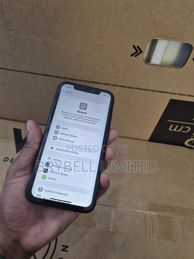 Apple XR 64 GB Black - thumbnail 9