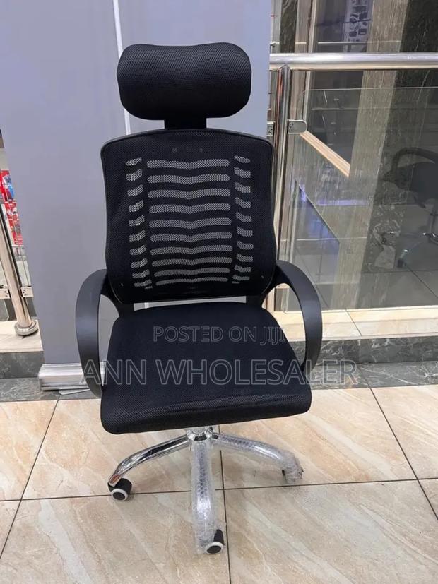 Office Chair With Headrest And Hand Support
