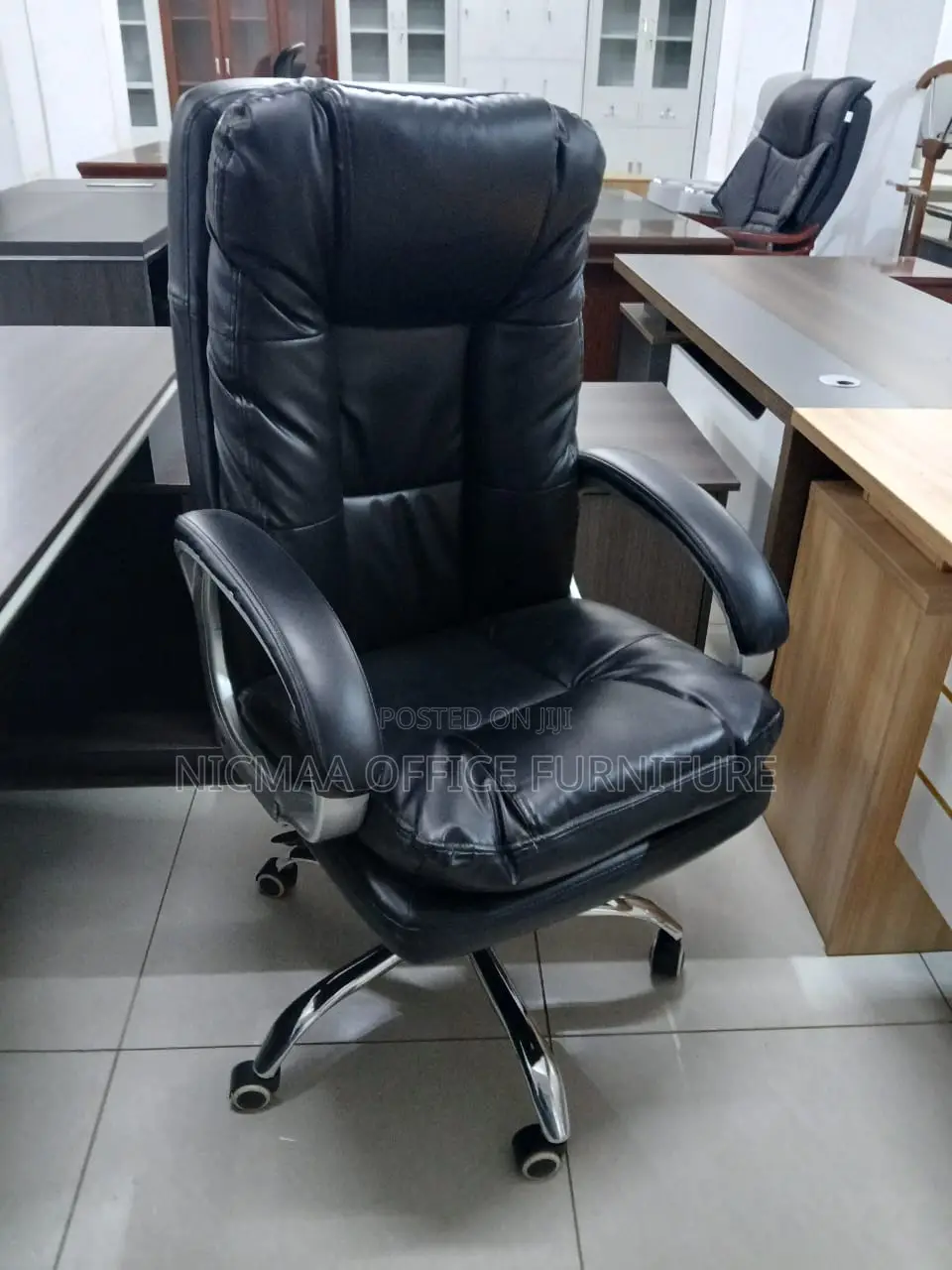 Premium Comfort Commanding Style Executive Seat