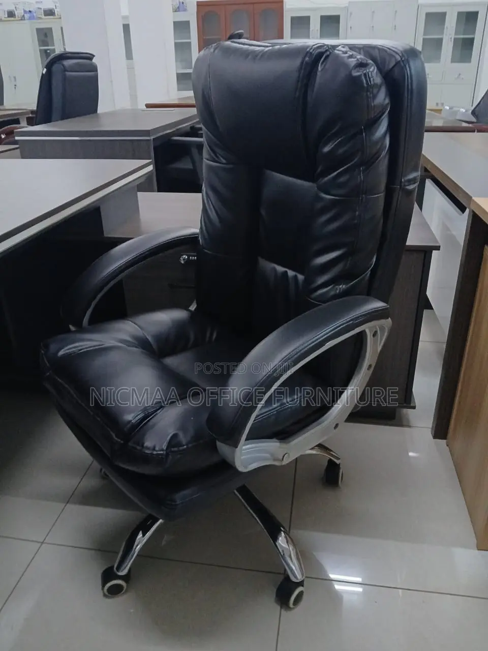 Premium Comfort Commanding Style Executive Seat