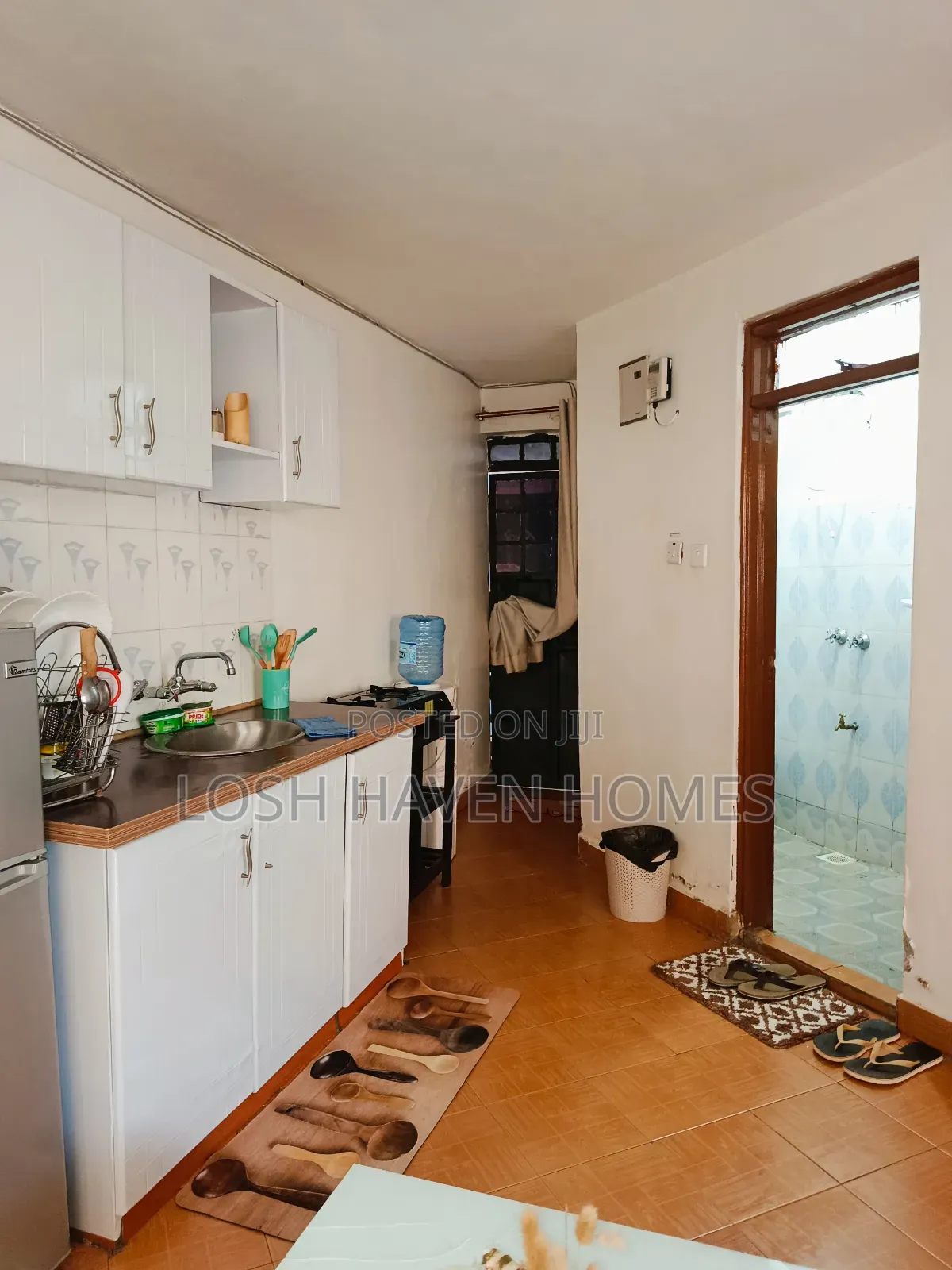 Affordable Spacious Airbnb Near TRM Drive Roysambu